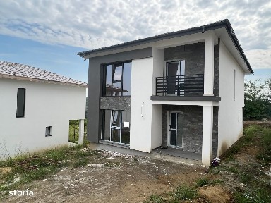 530 mp teren!3 BAI!134 mp utili!MAGAZIE!Dressing!Vila Rediu-Breazu