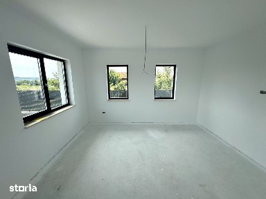 PLACA! Langa ASFALT! Dressing! Casa 4 camere, Breazu