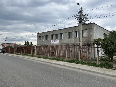 Cladire 10 Birouri Fagaras + Teren 2000 Mp Intravilan