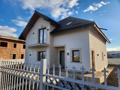 Casă nouă P+M, 157 mp utili, 500 mp teren -Dancu Holboca