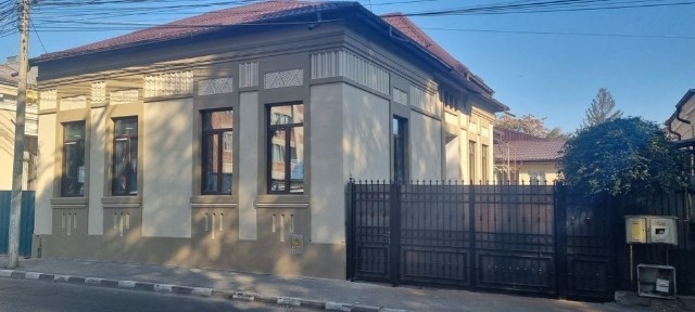 De vanzare sau inchiriat Casa central str. N Balcescu 58-60