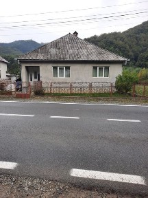 Casă+teren de vânzare