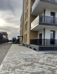 Apartament trei camere,etaj 1 bloc nou Bistrita
