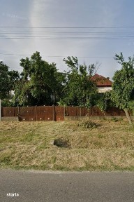 Casa de vanzare cu teren de 5038mp intravilan (Plesoiu-Arcesti)