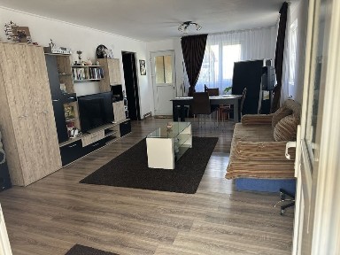 Casa de vanzare 1 Mai, zona linistita,suprafata construita 156 mp