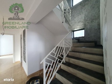 Casa 4 camere, 2 bai, SU 118mp, teren 450mp, langa statie, Miroslava