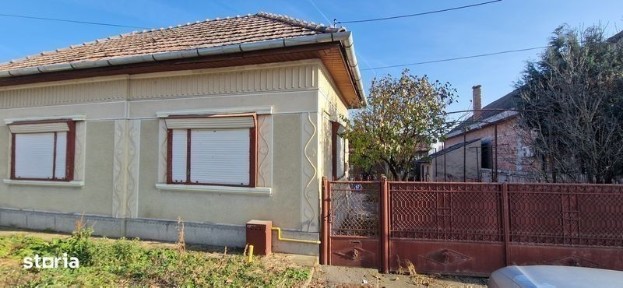 Casa + teren 1700mp Nazna, strada principala