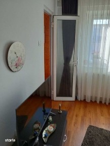 Vand apartament 3 camere