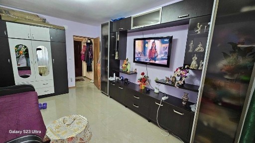 Apartament 2 camere Onesti centru etaj 2