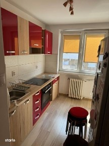Vand apartament 3 camere in Rogerius