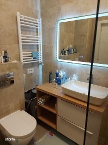 Vand apartament 3 camere