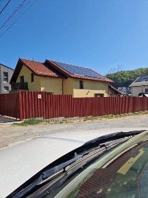 Casa cu 5 dormitoare, finisata, 240mp utili, cu doua parcari cu view l