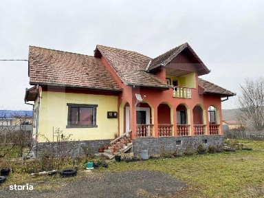 Proprietate speciala in Apahida, casa 206 mp utili, 3000 mp, 25 ml fro