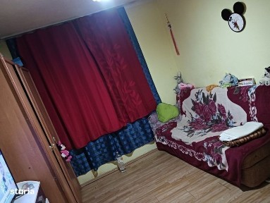 Vând apartament comuna Birda