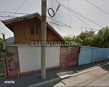 str. Tinerimii, Casa in suprafata de 108 m² cu teren - 187 m²