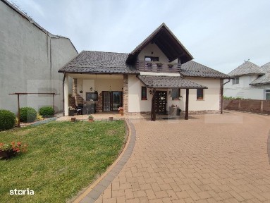 Casa 4 camere, central, Radauti!