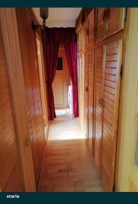 Vând apartament 3 camere semidecomandat,zona Milcov