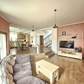 strada 4 103, Sanmartin