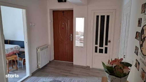 Apartament cu 3 camere