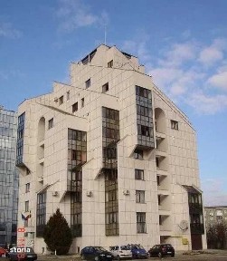 Vand Apt. 3 camere Bacau, langa Univ Bacovia, 115,74 mp plus boxa