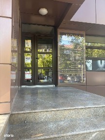 Spatiu comercial Baluseni