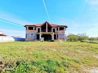 Duplex de vanzare in fantanele