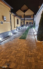 2 Case individuale moderne renovate 500 mp teren de vanzare Sibiu