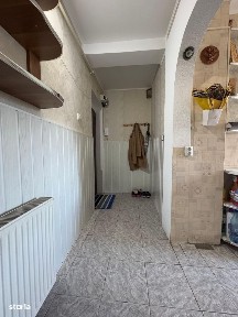 Apartament cu 2 camere, localizat în zona centrală a orașului.