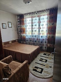 Apartament cu 3 camere Blocul Turn si garaj