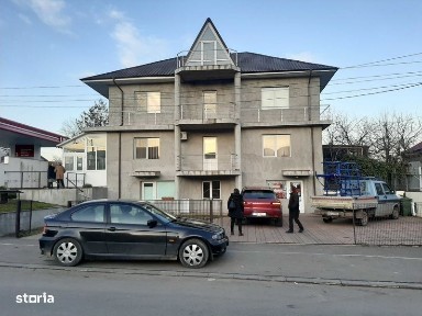 Vila de vanzare in Husi