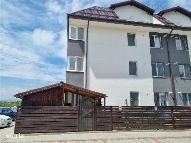 Apartament de doua camere cu teren de 300 mp pe CF zona Sanpetru