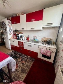 Apartament 4 camere, 100 mp, decomandat, cartier Burdujeni