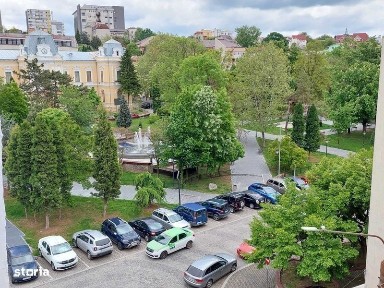 Vand ap. 4 camere spatios, zona f. linistita, complet mobilat, SU 90mp