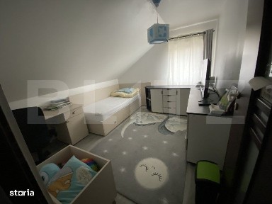 Apartament cu 4 camere zona Bradet