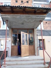 Vand ap 2 camere Liliacului.