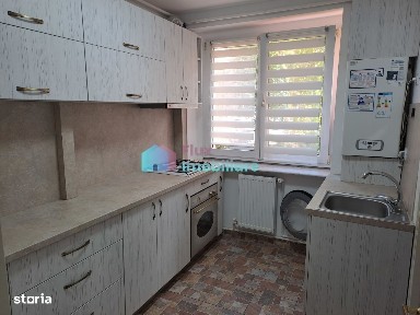 De inchiriat apartament 2 camere semidecomandat Universitate