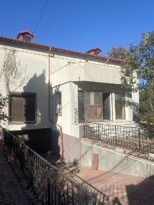 Inchiriem Vila central Eforie Nord