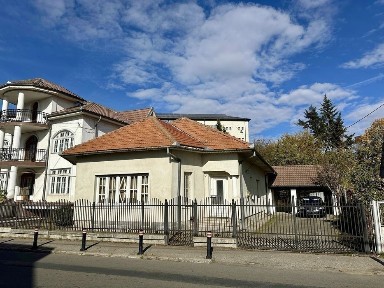 Casă și teren în Târgu Jiu, zonă centrală ( accept apt+dif)