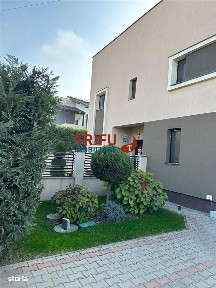 1/2 Duplex 4 Camere Zona Kaufland, 258mp Teren