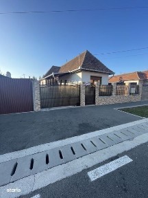 Casa de. vanzare