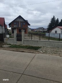 Casa de vanzare in Horodnicu de Sus.