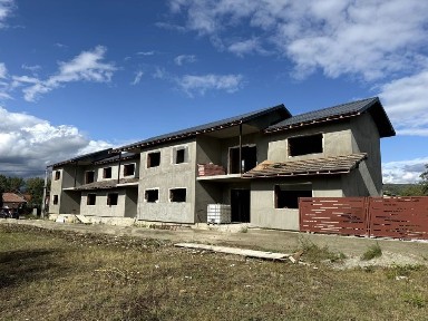 Case Insiruite Strada Lespezi Rm Vâlcea