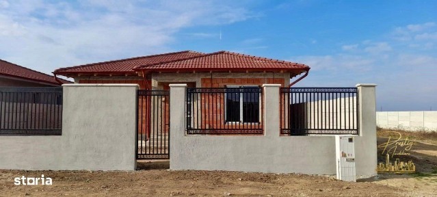 Casa noua cu 4 camere de vanzare in Santandrei - Bihor