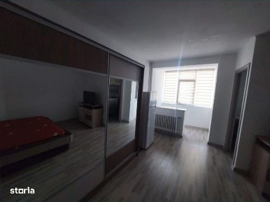 Închiriez garsoniera în regim hotelier