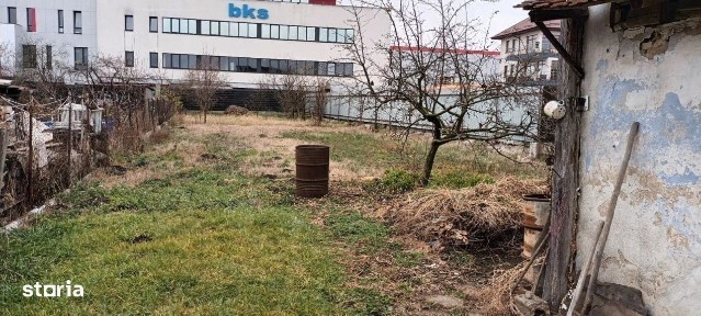 Casa pe un singur nivel oportunitate investitie, constructie hala, ter