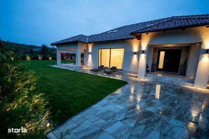 Casa de lux complet utilata de vanzare