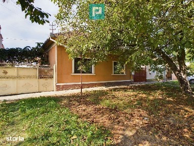 Casă 4 camere, zona centrală în Pâncota