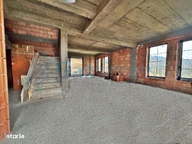 Gaminvest Casa de vanzare pe 3 nivele, Oradea, Bihor V3928