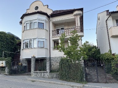 Inchiriez casa in Zalau, Str George Cosbuc 18 b