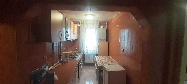 Apartament la cheie, mobilier nou, etajul 3/4, pret 39500 euro
